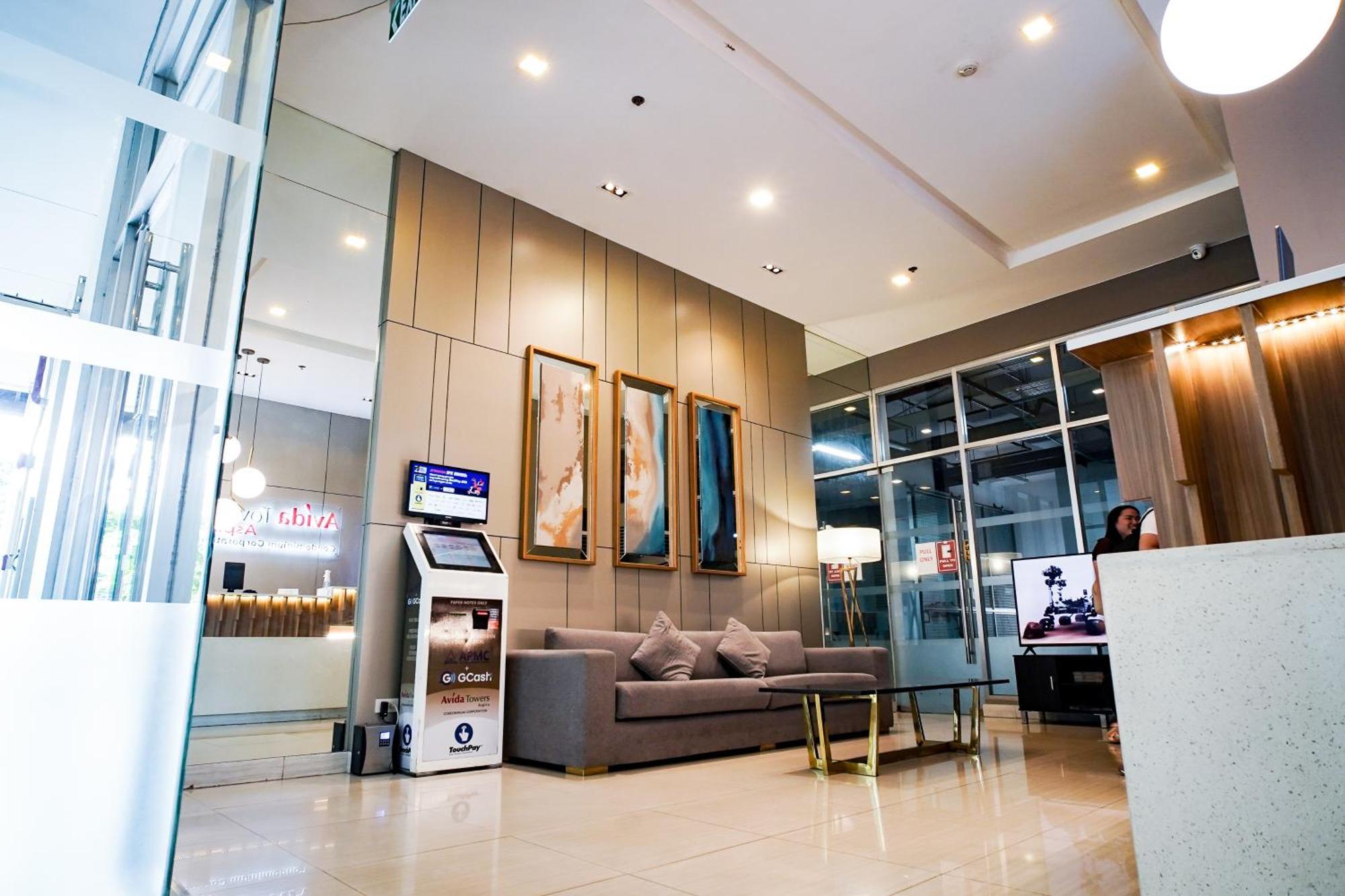 Modern Designed Studio Condo Near Ayala Centrio カガヤン・デ・オロ エクステリア 写真