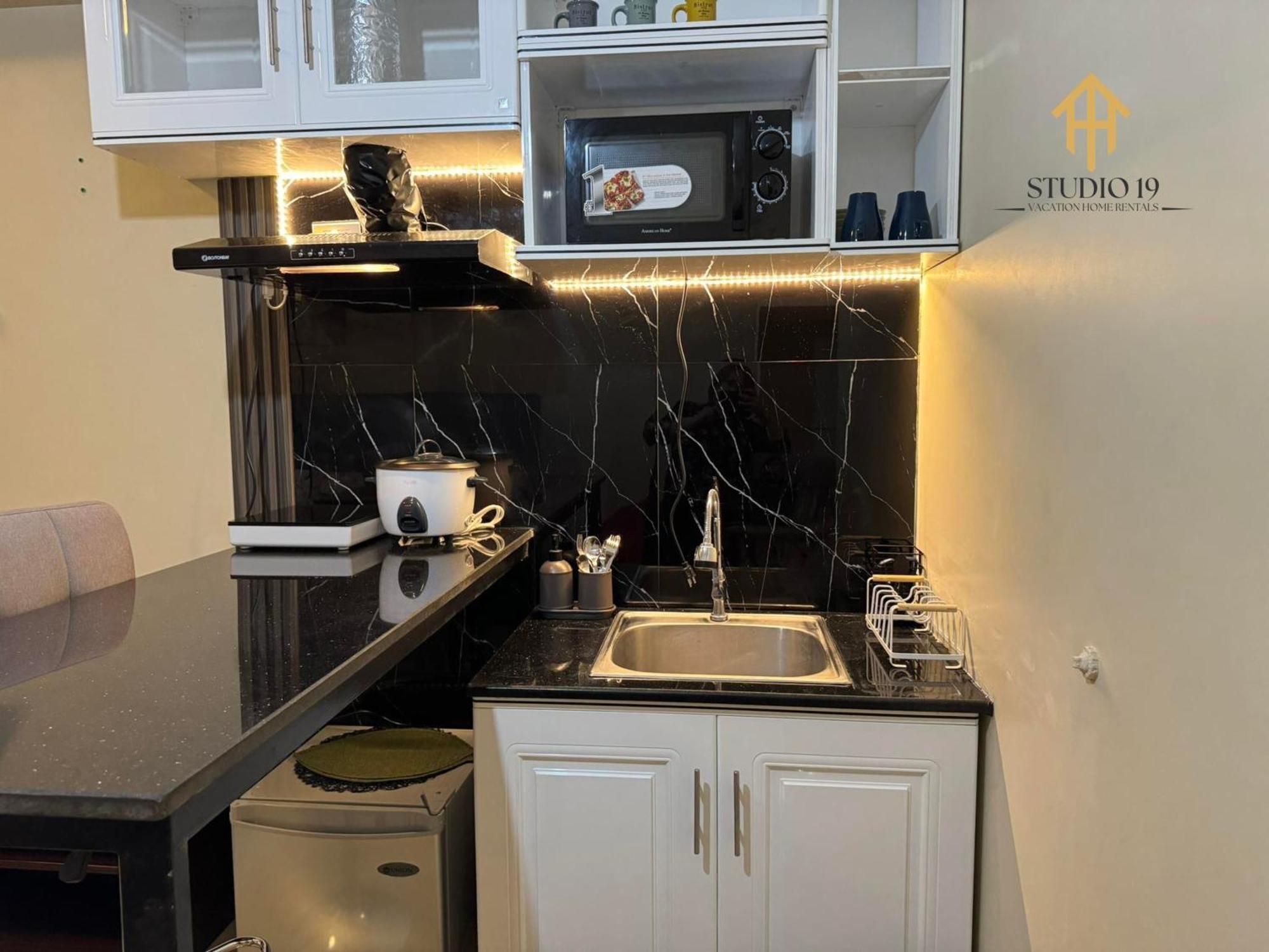 Modern Designed Studio Condo Near Ayala Centrio カガヤン・デ・オロ エクステリア 写真